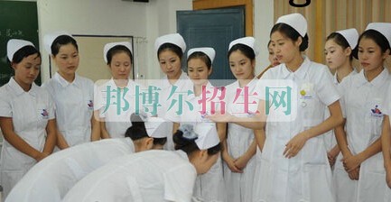 成都高級(jí)護(hù)理最好學(xué)校