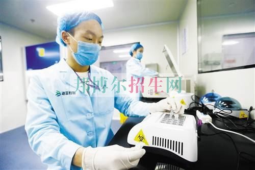 成都男生讀醫學檢驗好嗎