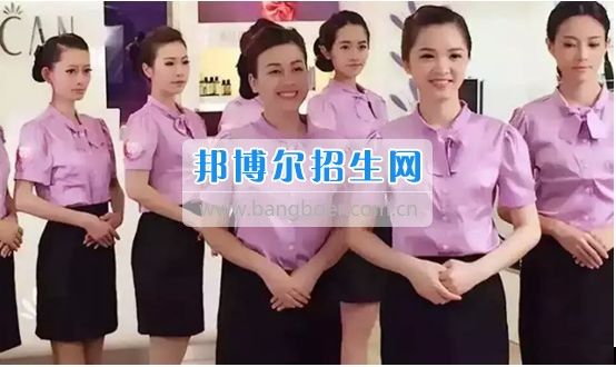 成都有美容技術專業學校嗎