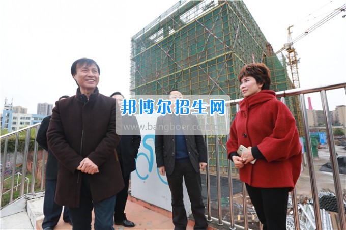 省體育局蔣顯倫副局長一行到川北幼兒師范高等?？茖W校調研