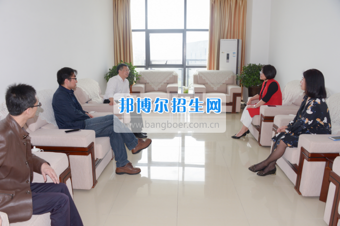 2017年西南科技大學(xué)黨委副書記張強(qiáng)一行到川南幼兒師范高等?？茖W(xué)校考察