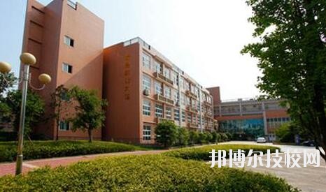 重慶北碚職業(yè)教育中心2020年報(bào)名條件、招生要求、招生對象
