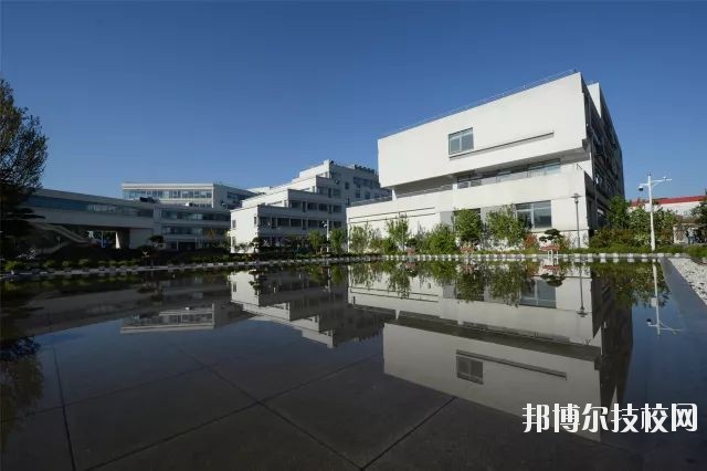 廣安市景山職業高中學校2020年招生辦聯系電話