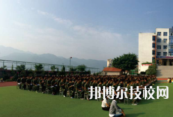 重慶行知高級技工學(xué)校2020年報名條件、招生要求、招生對象