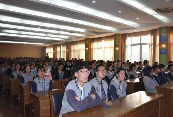 江陰華姿中等專業學校2020年報名條件、招生要求、招生對象