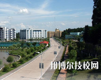 重慶益民技工學校2020年報名條件、招生要求、招生對象