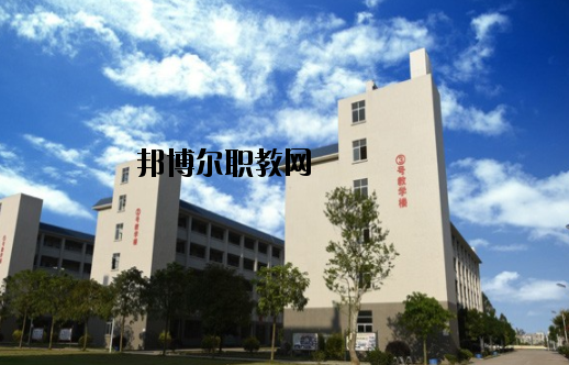 化州職業(yè)技術(shù)學(xué)校2020年報(bào)名條件、招生要求、招生對象