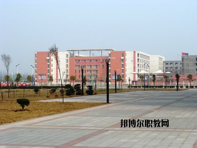崇仁職業(yè)教育中心2020年報(bào)名條件、招生要求、招生對象 