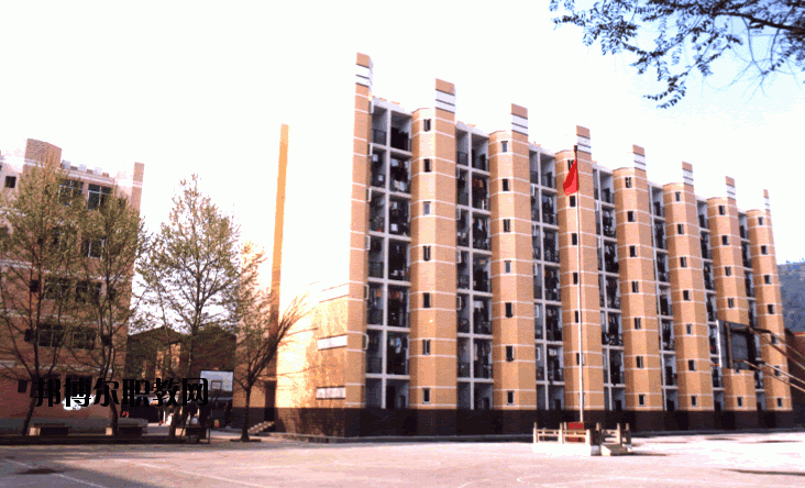 達(dá)州風(fēng)華職業(yè)技術(shù)學(xué)校2020年報(bào)名條件、招生要求、招生對(duì)象