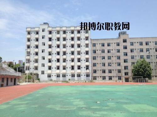 貴州省電子工業(yè)學(xué)校2020年報(bào)名條件、招生要求、招生對象