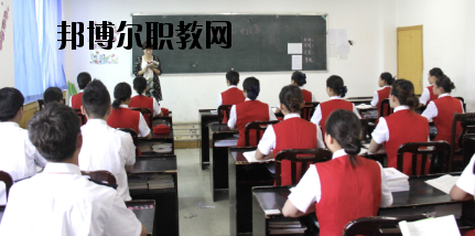 甘肅東方航空高鐵學(xué)校2020年報(bào)名條件、招生要求、招生對象