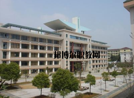 贛州服裝職業(yè)技術(shù)學(xué)校2020年報(bào)名條件、招生要求、招生對象