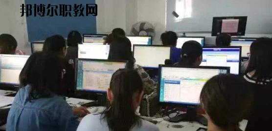 梧州機(jī)電技工學(xué)校2020年報(bào)名條件、招生要求、招生對(duì)象 