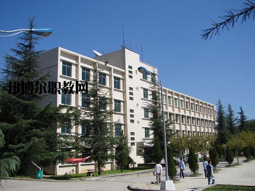 清鎮(zhèn)市衛(wèi)生職業(yè)技術(shù)學(xué)校2020年報(bào)名條件、招生要求、招生對象