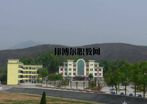 萍鄉武功山中等專業學校2020年報名條件、招生要求、招生對象
