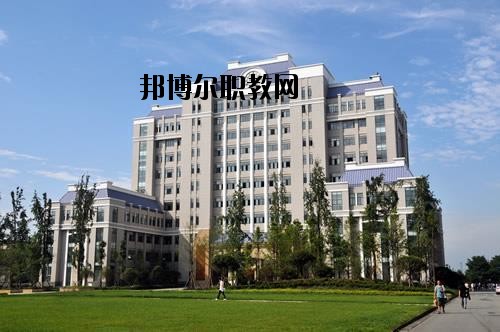 南充通信運(yùn)輸職業(yè)學(xué)校2020年報(bào)名條件、招生要求、招生對(duì)象