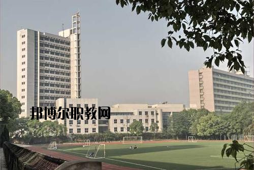 南充工業(yè)職業(yè)技術(shù)學(xué)校2020年報(bào)名條件、招生要求、招生對(duì)象