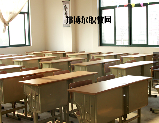 蕪湖機(jī)電學(xué)校2020年報(bào)名條件、招生要求、招生對(duì)象