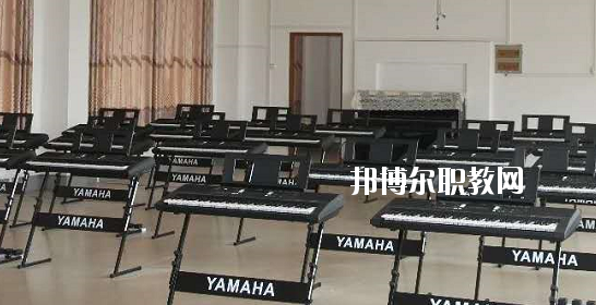 忻城職業技術學校2020年報名條件、招生要求、招生對象