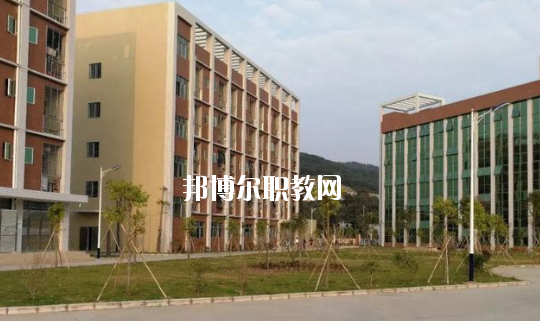 龍門縣職業(yè)技術(shù)學(xué)校2020年報(bào)名條件、招生要求、招生對(duì)象