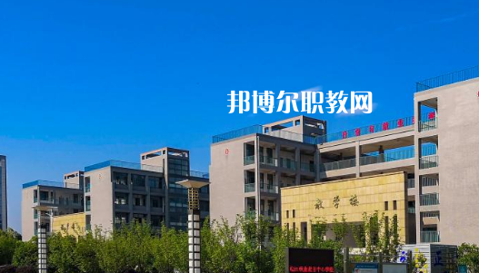 皖江職業(yè)教育中心學(xué)校2020年報(bào)名條件、招生要求、招生對(duì)象