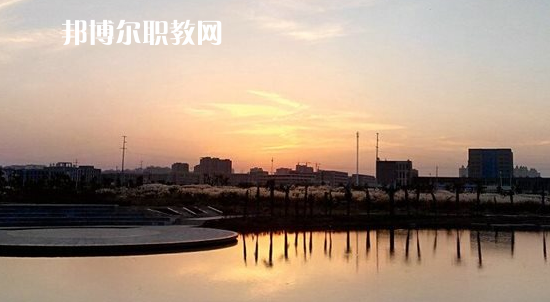 銅陵市理工學(xué)校2021年報(bào)名條件、招生要求、招生對(duì)象 