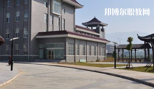 安徽黃梅戲藝術(shù)職業(yè)學(xué)院(中專部)2021年報名條件、招生要求、招生對象
