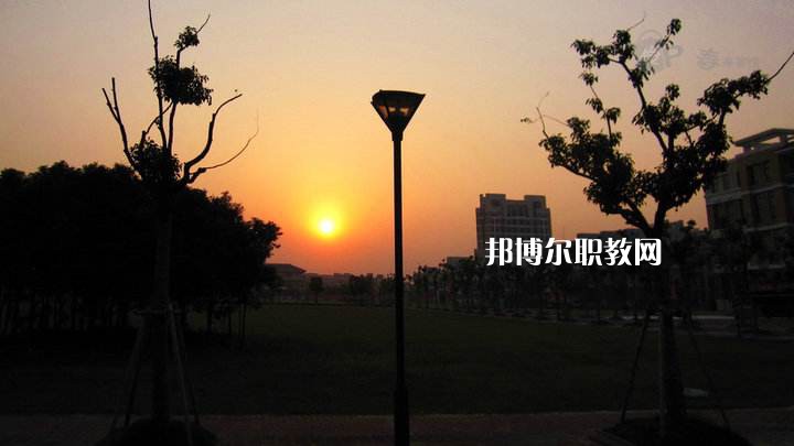 四川省德昌縣職業(yè)高級中學2021年招生錄取分數線
