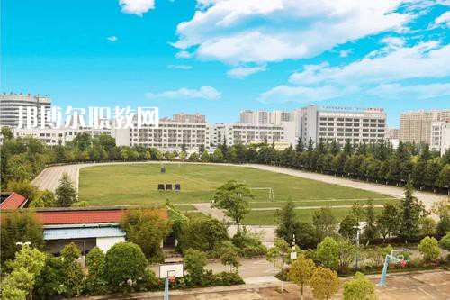 曲靖財經(jīng)學(xué)校2021年報名條件、招生要求、招生對象