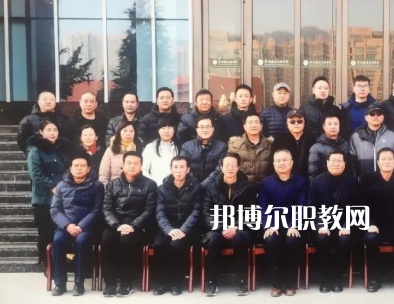 平?jīng)鲶w育運(yùn)動(dòng)學(xué)校2022年報(bào)名條件、招生要求、招生對象 