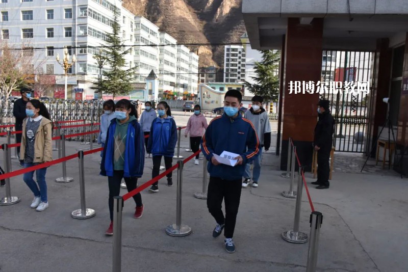 武都職業(yè)中學(xué)2022年報(bào)名條件、招生要求、招生對象