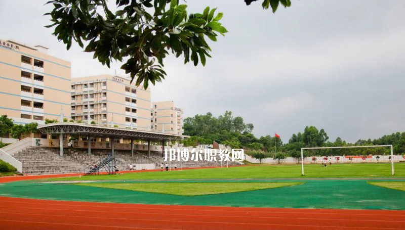 重慶航運旅游學(xué)校2022年學(xué)費、收費多少