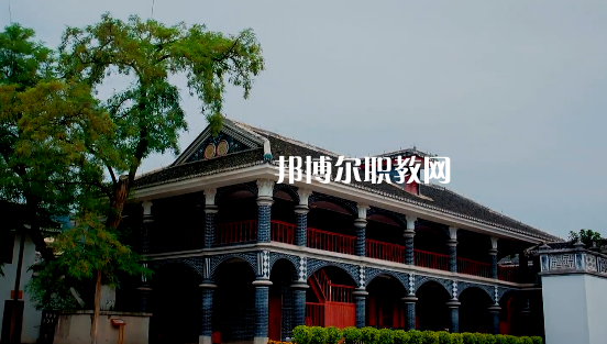 遵義職業(yè)技術學校2022年報名條件、招生要求、招生對象