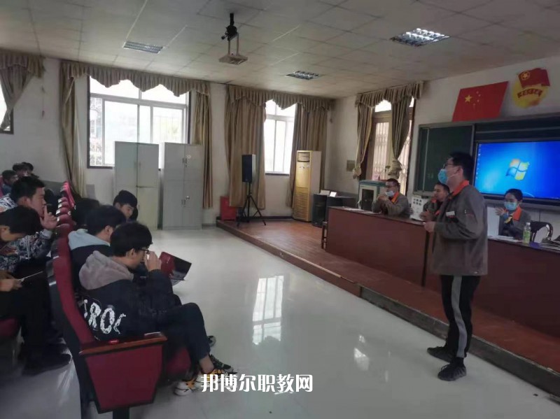 江蘇省賈汪中等專業(yè)學(xué)校2022年報(bào)名條件、招生要求、招生對(duì)象
