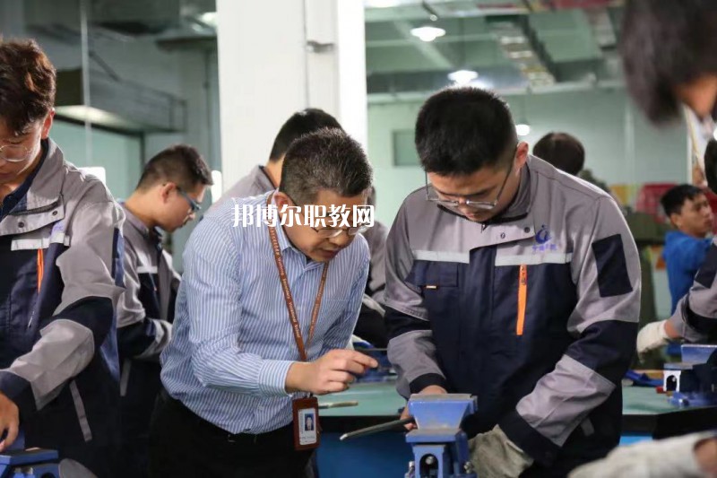 江蘇省吳中中等專業學校2022年有哪些專業