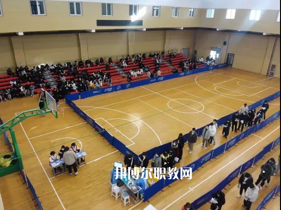 甘肅經濟學校2022年招生辦聯(lián)系電話