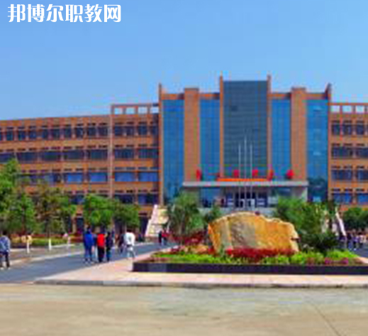 http://m.szqlzxyy.cn/uqsnzdckjzyxx