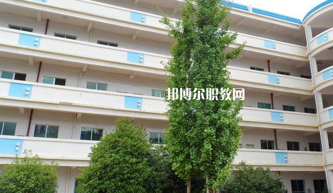 貴陽衛生學校2022年報名條件、招生要求、招生對象