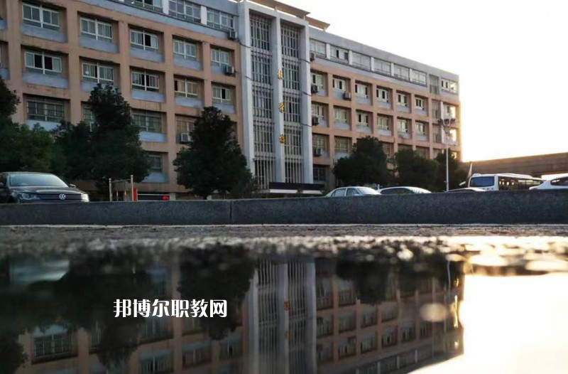 安徽紅十字會衛生學校2022年報名條件、招生要求、招生對象
