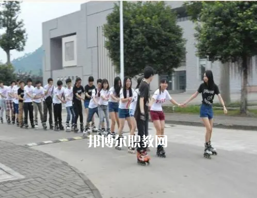 內(nèi)江大千職業(yè)技術(shù)學(xué)校2022年報(bào)名條件、招生要求、招生對(duì)象