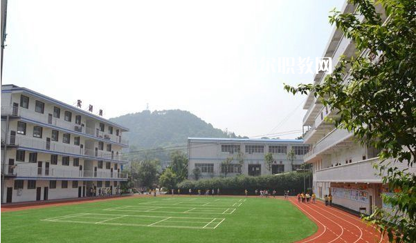 重慶渝中高級職業(yè)學(xué)校2022年招生錄取分數(shù)線