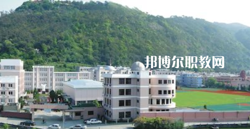 昆明鐵路機械學校2022年報名條件、招生要求、招生對象