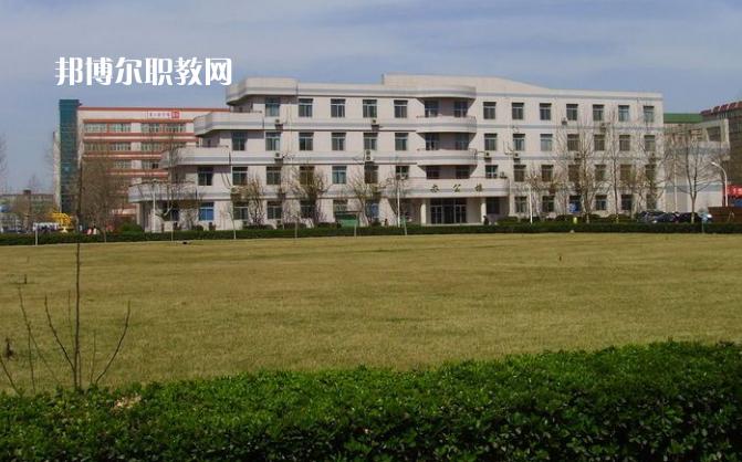 大理農(nóng)業(yè)學校2022年學費、收費多少
