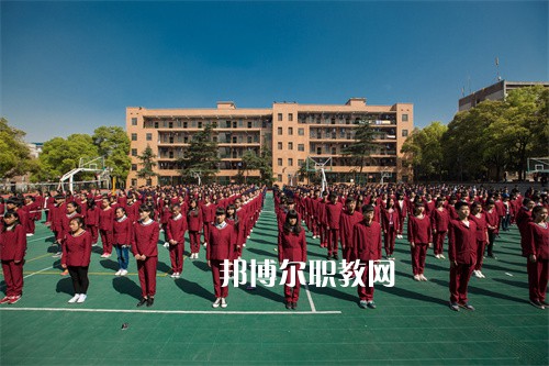 湖南省經(jīng)濟(jì)貿(mào)易職業(yè)中專學(xué)校2022年報(bào)名條件、招生要求、招生對(duì)象