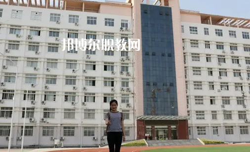 孝感高級技工學校2022年報名條件、招生要求、招生對象