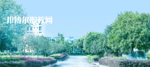成都新高技工學(xué)校地址在哪里，哪個地區(qū)，哪個城市?
