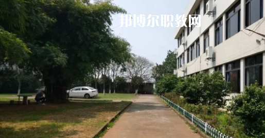 蘭溪市第六中學地址在哪里，哪個地區，哪個城市?