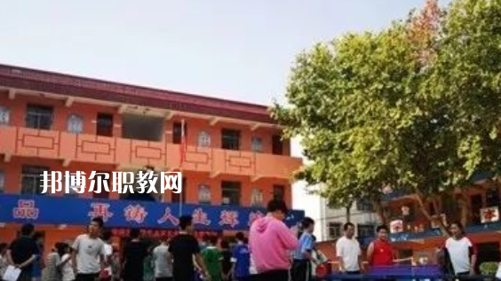 陜西渭南商貿技工學校地址，乘車路線