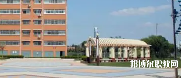 2023灤州市衛(wèi)生職業(yè)中等專業(yè)學(xué)校多少錢(qián) 灤州市衛(wèi)生職業(yè)中等專業(yè)學(xué)校各專業(yè)學(xué)費(fèi)收費(fèi)標(biāo)準(zhǔn)