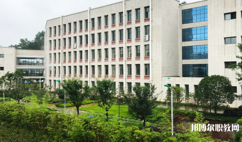 2023黔南民族衛生學校招生計劃 招生人數是多少(附要求、條件、對象)
